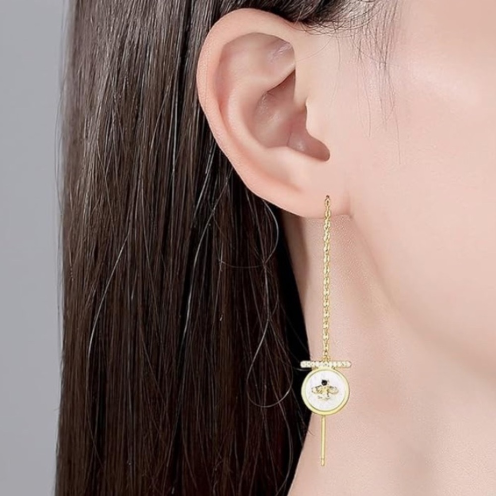 Elegant zirconia Bee Gold Drop Earrings